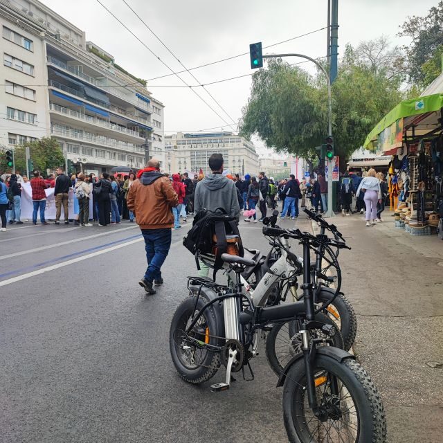 Athens tour with electric bicycle - Plaka and Thissio old neighborhoods: character comes fast when you’re not stuck in traffic