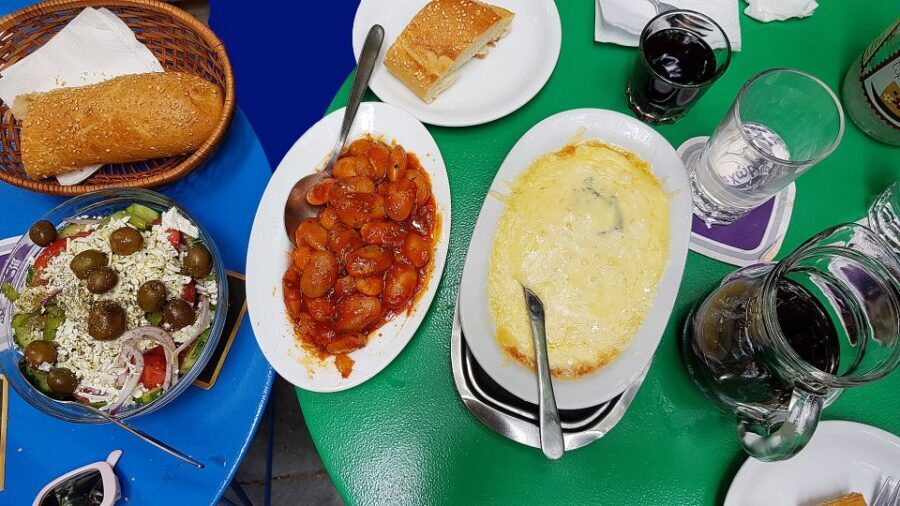 Athens: Traditional Greek food tour in hidden spots - Olive oil and honey tastings: What quality feels like