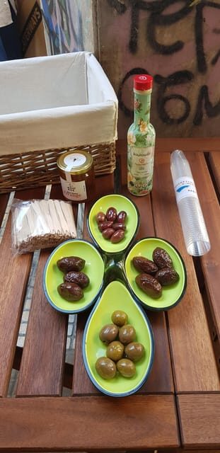 Athens: Traditional Greek food tour in hidden spots - Street food snacks across the neighborhood (and why that approach works)