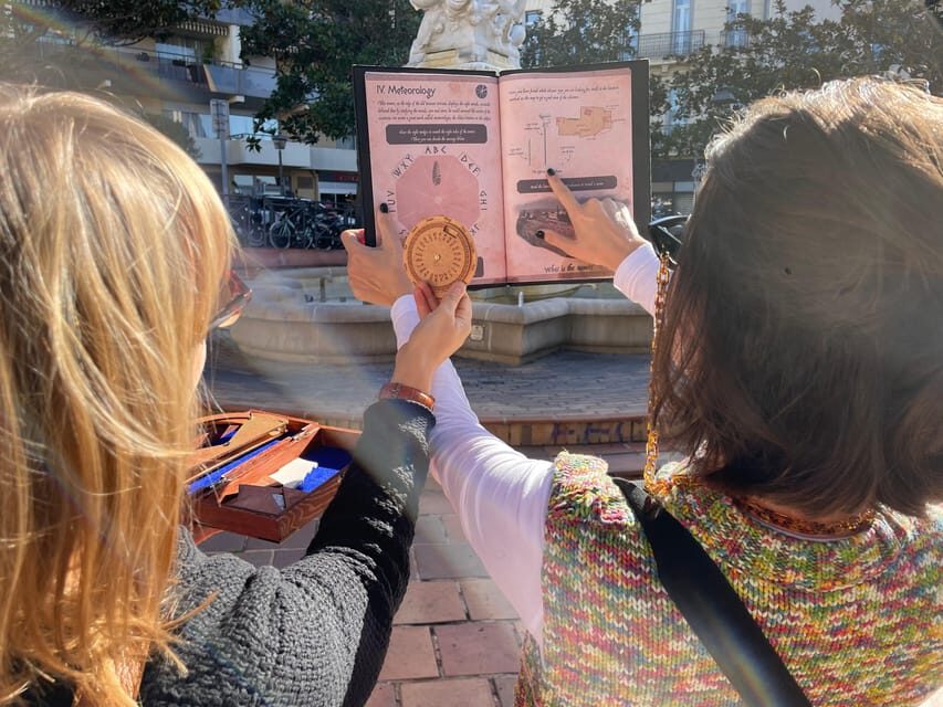 Athens: Treasure Hunt Walking Tour 'The Lost Library' - Key things you will notice during The Lost Library hunt