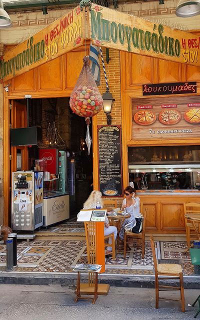 Breakfast in the markets with olive oil and honey tasting - Starting at Monastiraki: the meeting point that puts you on the right track