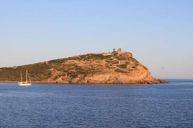 Cape Sounion & Vouliagmeni Lake Private Half-Day Trip from Athens - Akti Vouliagmenis: a fast stop that still delivers photos