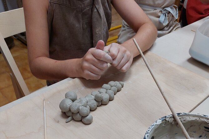 Ceramics Workshops For Kids Only / Artemida - A kids-only clay workshop in Artemida: the appeal