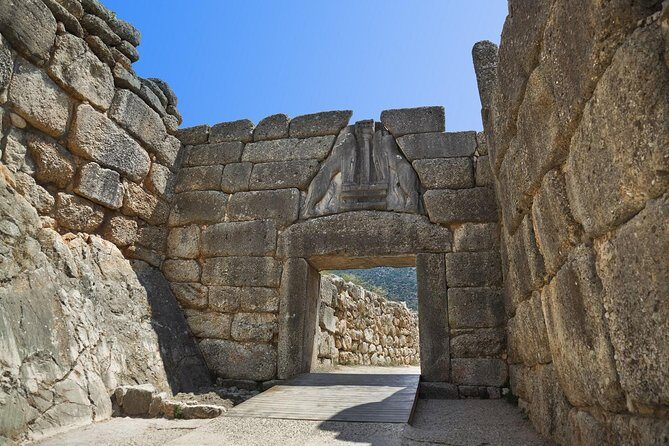 Classical Greece 3-Day Tour: Epidaurus, Mycenae, Olympia and Delphi from Athens - Day 2: Olympia’s temples and stadium, then Delphi by bridge and coastal roads