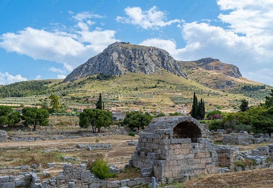 Corinth: 3D Representations & Audiovisual Self-Guided tour - Temple of Apollo in 3D: See What the Ruins Are Pointing To