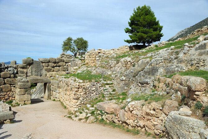 Corinth Canal, Mycenae, Nafplio and Epidaurus Private Tour from Athens - Nafplio and Palamidi: fortress views and a lunch town