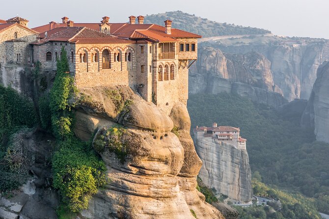 Delphi and Meteora, 2-Days Private Tour - Meteora monasteries in the real world: steps, timing, and guided value