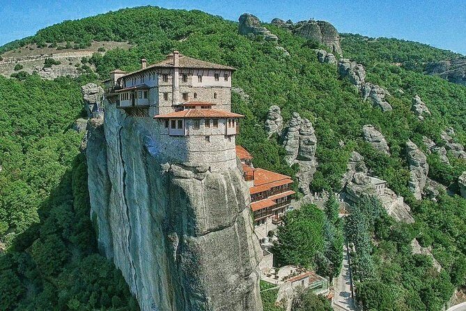 Delphi and Meteora Private Tour (up to 11 people) - What makes it feel truly private: the driver role