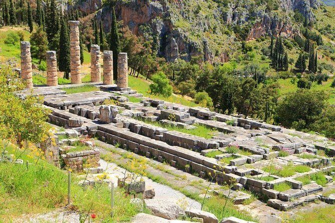 Delphi and Meteora Two Days Tour from Athens - Thermopylae’s Quick Stop and the Return to Athens