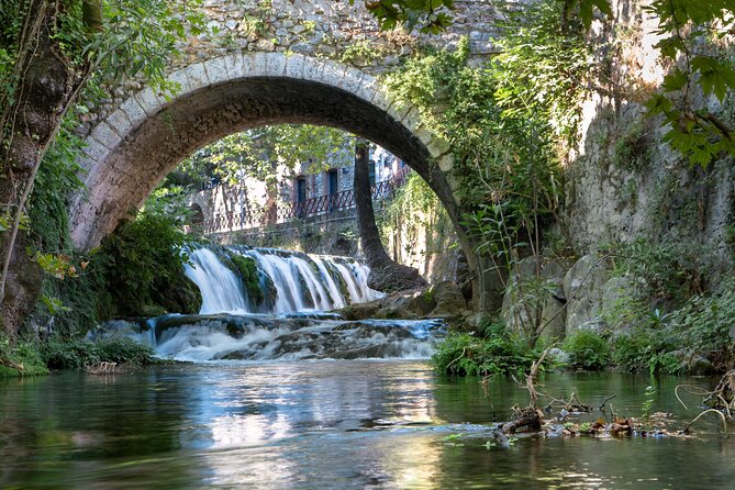 Delphi, Arachova and Levadia Krya Springs, Private Day Tour - The Mercedes ride and pickup rhythm that make the day work