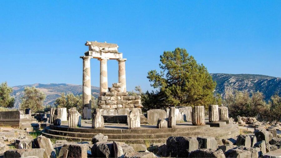 Delphi: Audiovisual self-guided tour with 3D models - Price and value: why $7.89 can be a smart deal here