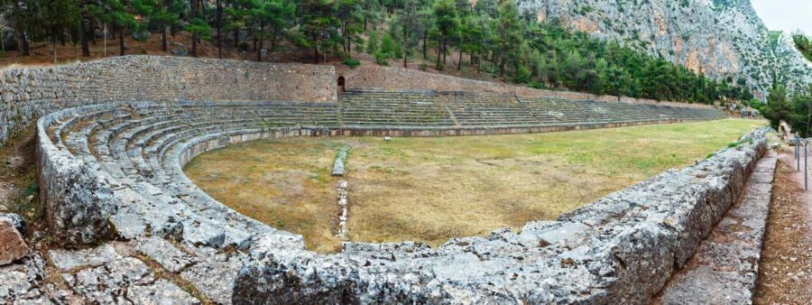 Delphi: Audiovisual self-guided tour with 3D models - 3D models and 360° views: what you’ll actually gain