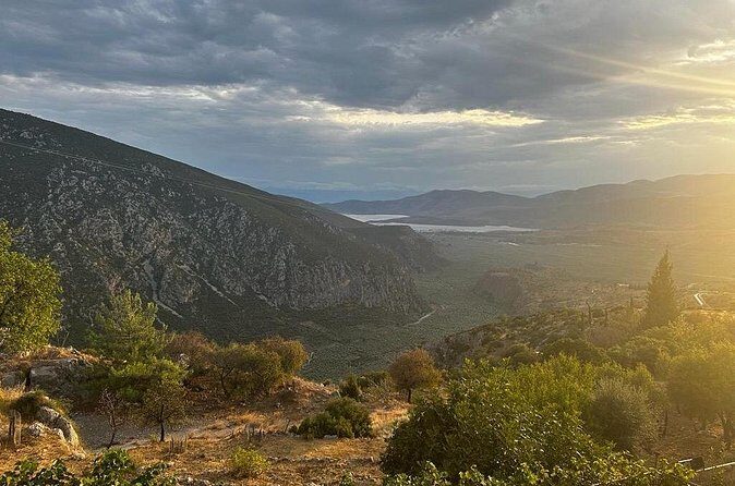Delphi Historical Private Guided Tour & Thermopylae Hot Springs - Stop 5: Thermopylae Battlefield, Leonidas Monument, and the Hot Gates