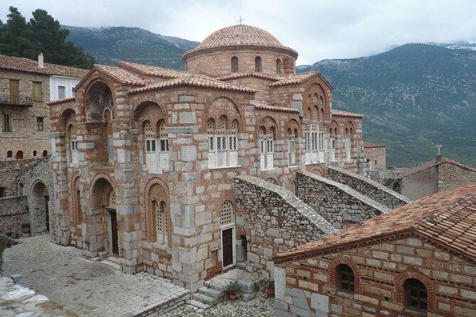 Delphi, Hosios Loukas Monastery full day private tour from Athens - Delphi Archaeological Museum: Where the Masterpieces Make Sense