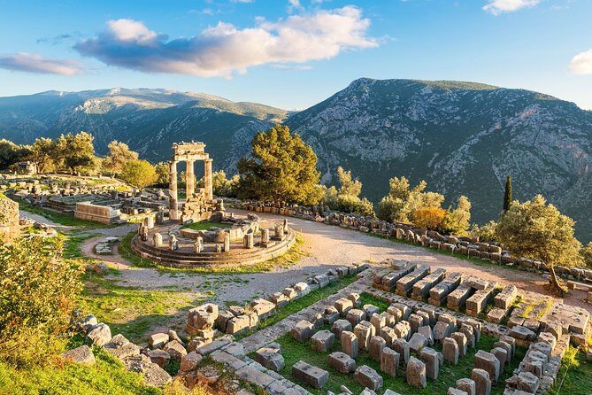Delphi & Meteora Two (2) days Tour - Should You Book This Delphi and Meteora Two-Day Tour?