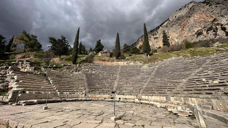 Delphi Navel Of Earth Hosios Loukas Full Day Private Tour - Riding Mount Parnassus: why the route matters
