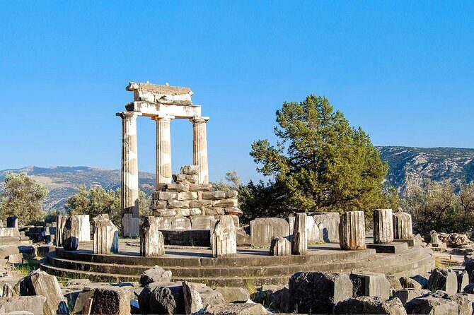 Delphi: Self-guided Audiovisual Tour with 3D Representations - Key points to know before you go