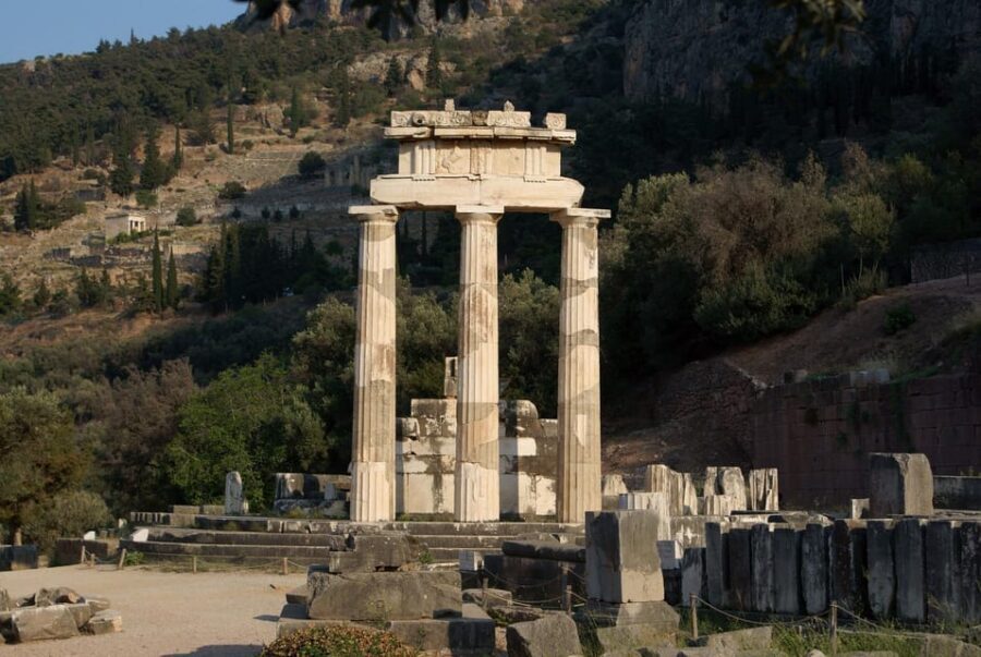 Delphi Skip-The-Line Private Tour - Expert Guide - Skip-the-line entry at the Delphi site: Temple of Apollo in context
