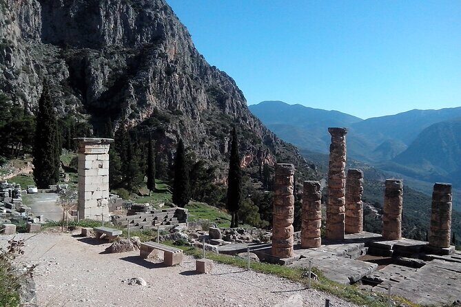 Delphi Skip-The-Line Private Tour with Licensed Guide & Admission - Who should book this private Delphi combo tour