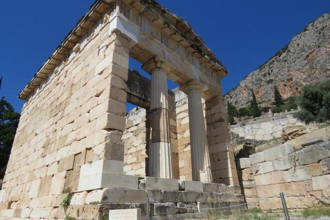 Delphi with Professional English Guide and Transportation - A 10-Hour Delphi Day From Athens: What You’re Really Buying