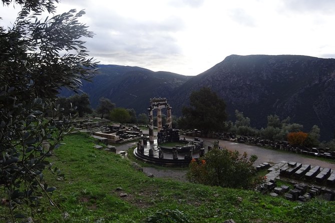 Delphi with Professional English Guide and Transportation - Arachova Photo Stop: a quick mountain-town taste