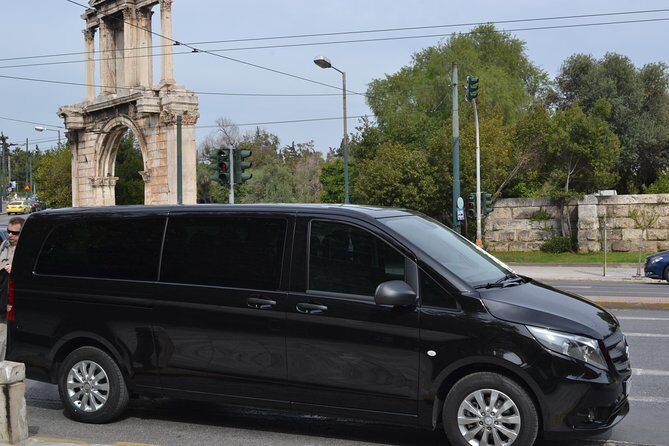 Departure Private Transfer from Athens center Hotels to the Athens Airport - DLX vehicle comfort, A/C, and the onboard perks you’ll actually use