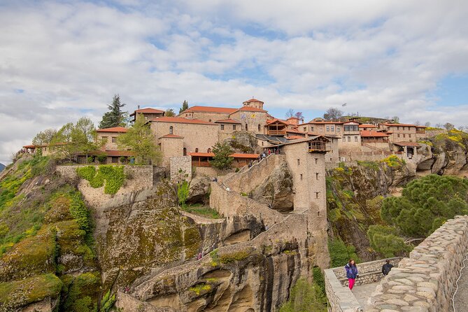 Discover Meteora's Monastic Heritage: Personalized Private Tour - Who should book this private Meteora tour
