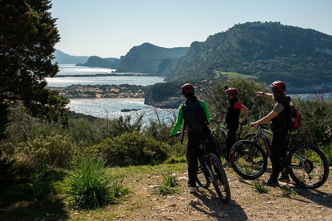 E-Bike Navarino Trail - Voidokilia Beach: the omega shape you can actually see