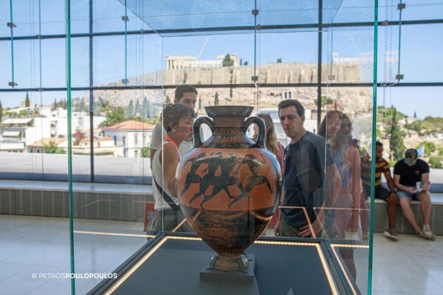 Early Entry Acropolis & Museum. Beat the Crowds & the heat - Practical tips that make this tour easier to enjoy