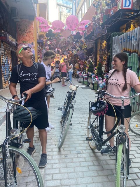 . Explore Athens by Bike: A Suncycling Athens Tour - Small group energy: how guides shape the ride