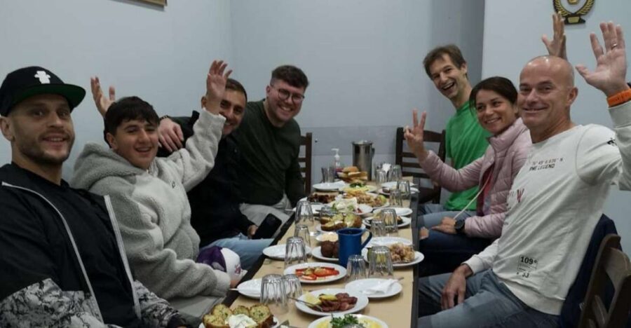 Food Tour - Lunch in Metaxourgeio: souvlaki time and a real meal feel