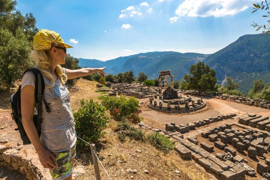 From Athens: 2 Days Meteora, Thermopylae & Delphi Tour - Your Meteora base: hotel night with breakfast