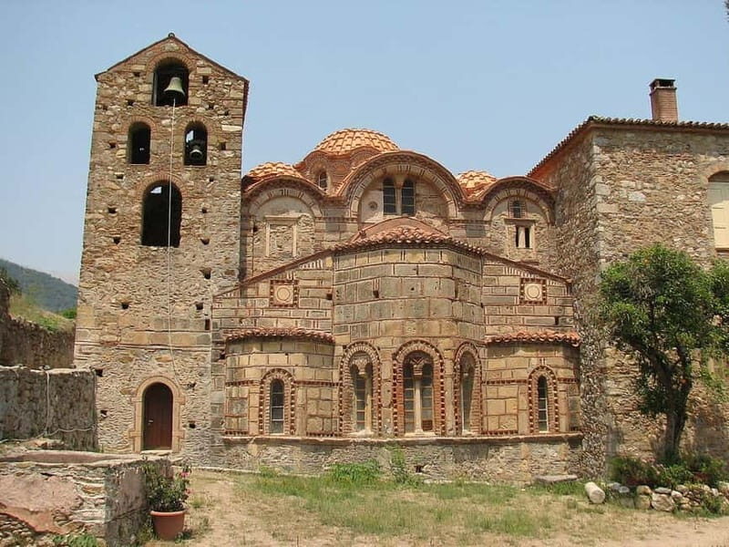 From Athens: Ancient Sparta and Nemea Wine Country Day Trip - From Athens to Sparta and Mystras: the comfort factor