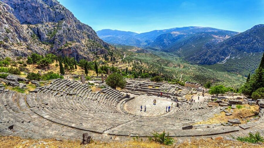 From Athens: Full-Day Delphi – Thermopylae Excursion - Delphi’s archaeological site: Apollo’s world, from theatre to temple grounds