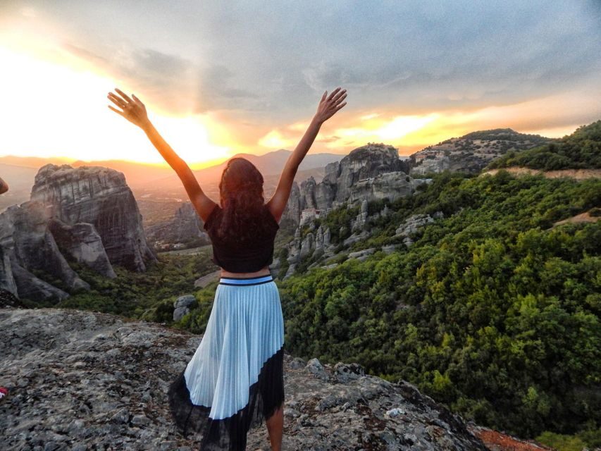 From Athens: Meteora Private Day Trip with Transfer - Four Hours With a Local Guide at Meteora