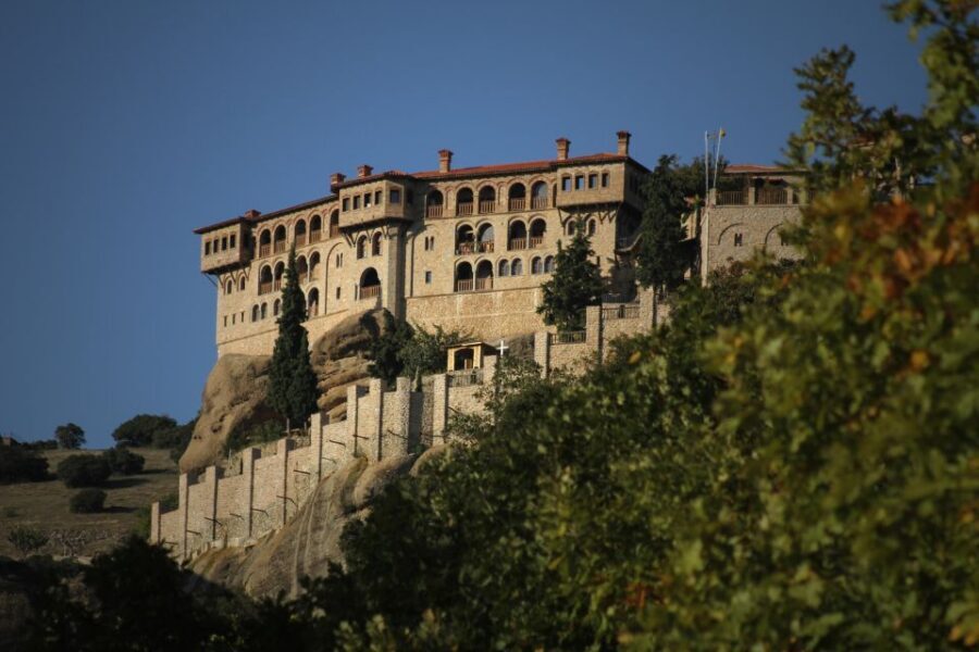 From Athens: Meteora Train Trip with Overnight Stay - Hotel in Kalambaka: What You Can Expect From a 3-Star Stay