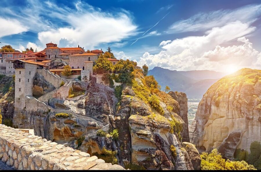 From Athens: Private Full-Day Meteora and Kastraki Tour - Kastraki: lunch, shopping, and a small-village reset