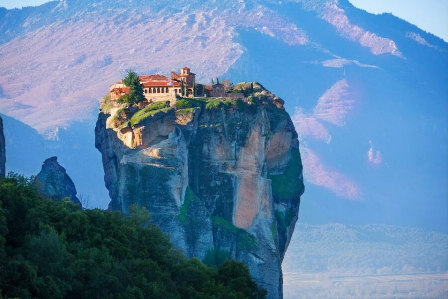 From Athens: Private Full-Day Meteora and Kastraki Tour - Who this Meteora and Thermopylae tour is best for