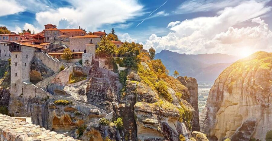 From Athens: Private Full-Day Meteora and Kastraki Tour - Kalabaka and the smart way to choose up to three monasteries