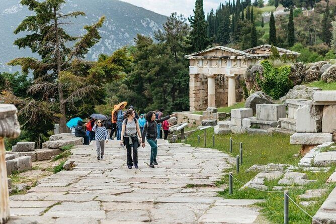 From Athens: Small-Group Delphi, Museum & Arachova Day Trip - Key Things That Make This Delphi Day Trip Work