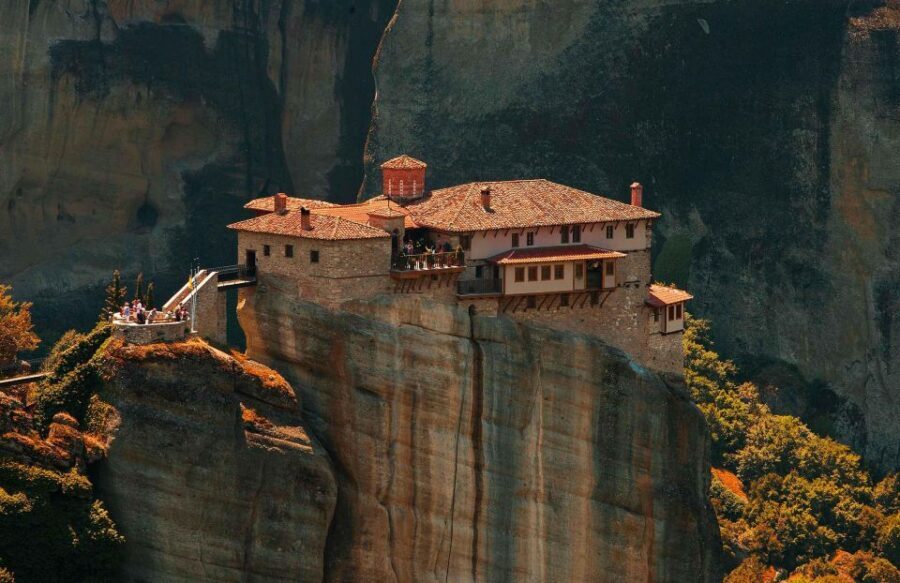 From Volos: Meteora Private Day Trip - Agios Nikolaos: smaller rock, upward building
