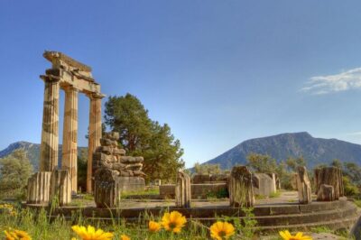 Full-Day Delphi Tour from Athens - Where the day starts: central Athens pickup, then off the city grid