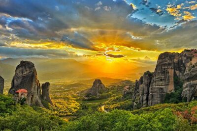 Full day Meteora private tour - Meteora monasteries: choosing 2–3 without losing the day