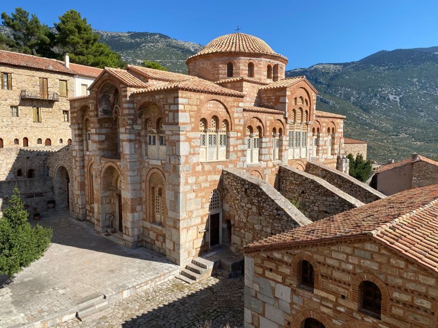 ''Full-Day Tour of Delphi-Monastery Hosios Loukas- Livadia'' - Private Athens-to-Delphi transfers that actually save your day