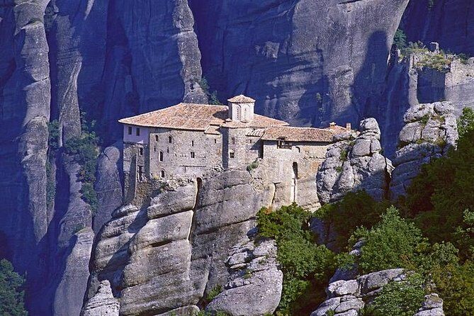 Full day Trip from Athens to Meteora - Getting Around Meteora: Transport Helps, Comfort Can Vary