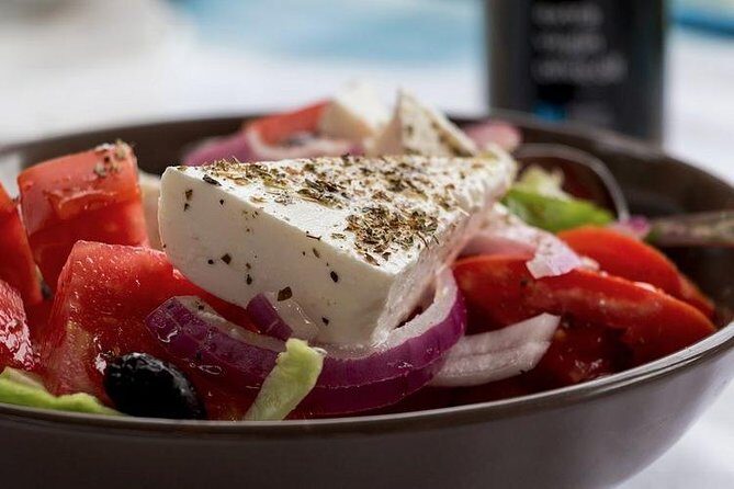 Greek Dancing in Plaka with 3-Course Meal - Guide experience: what to look for in the storytelling