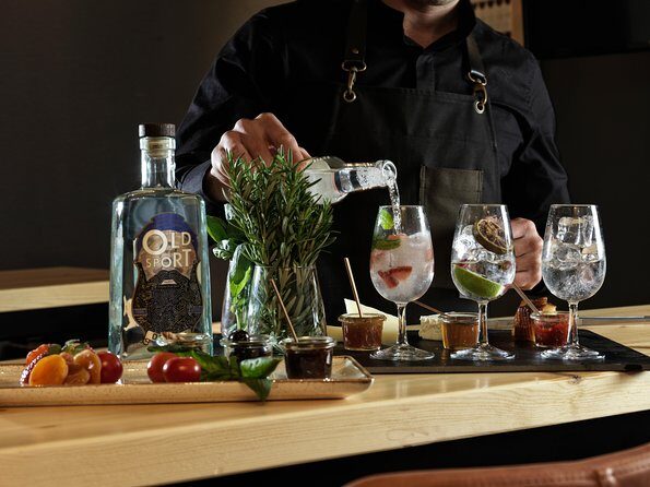 Guided Gin tasting experience in Athens with Snacks - Key Highlights (Quick Picks)