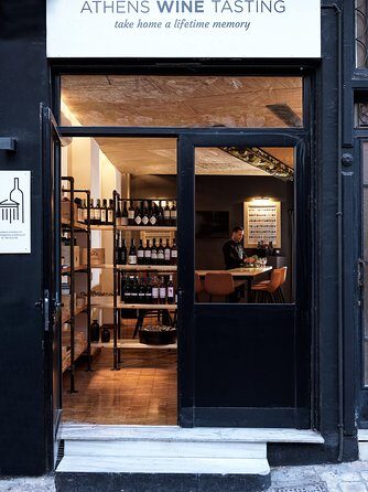 Guided Gin tasting experience in Athens with Snacks - Who This Gin Tasting in Athens Is Best For