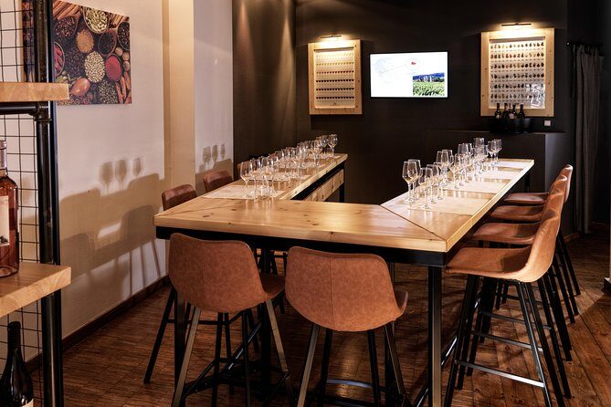 Guided Gin tasting experience in Athens with Snacks - Three Greek and Mediterranean Gins: How Your Palate Gets Trained