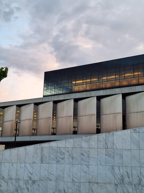 Highlights and Hidden Gems of Athens Walking Tour - The guide and the difference between a good walk and a forgettable one